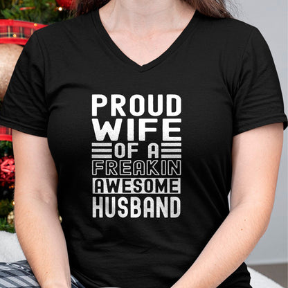 Best Wife Shirt, Wife and Husband Unisex T-Shirt/Hoodie/Sweatshirt HLT00 - Womens Funny Wife Proud Wife Of A Freakin Awesome Husband Funny T-Shirt