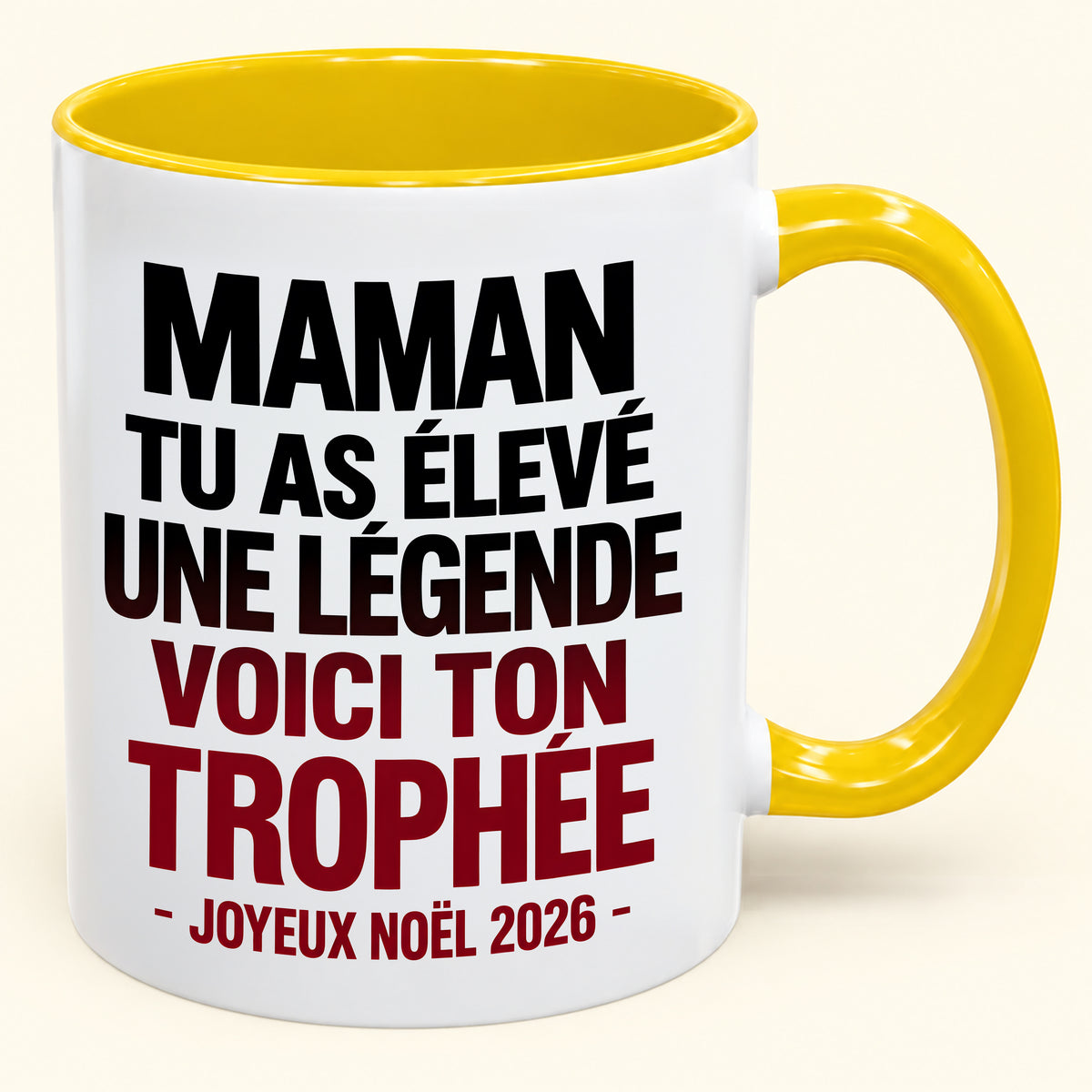 MAMAN, TU AS ÉLEVÉ UNE LÉGENDE, CECI EST TON TROPHÉE – Noël humoristique 2026 – Mug à café avec anse, cadeau original (SKU2610-820)